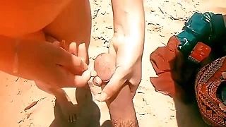 D&iacute;a caliente de playa nudista